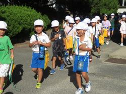 2年生学校出発！