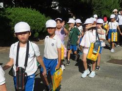 2年生学校出発！