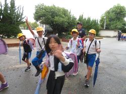 4年生ACNゴルフ見学に出発
