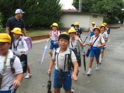 3年生ACNゴルフ見学に出発