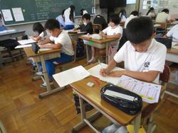 4年生国語の授業（自習）