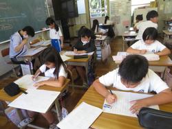 4年生国語の授業（自習）