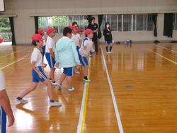 紅白対抗ドッジビー大会（4年生）