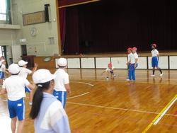 紅白対抗ドッジビー大会（4年生）