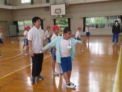紅白対抗ドッジビー大会（4年生）