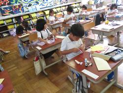 1年生図工の授業