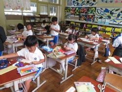 1年生図工の授業