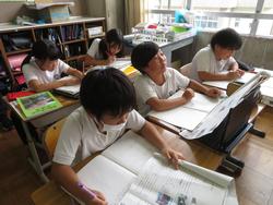 4年生社会の授業