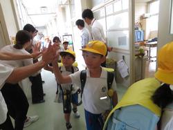 1年生下校の様子