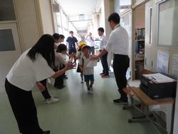 1年生下校の様子