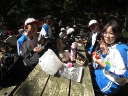 神戸市立自然の家にて昼食