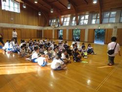 施設の説明を聞きました