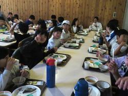朝食の様子