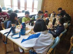 4日目の昼食の様子