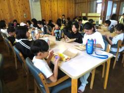 4日目の昼食の様子