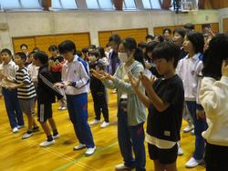 5日目朝のつどいの様子