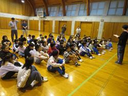 5日目朝のつどいの様子