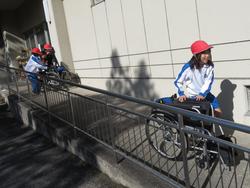 4年生車椅子体験