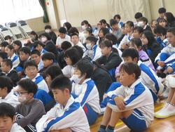 臨時集会の様子
