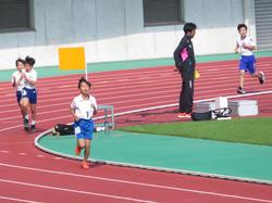 北播地区小学校陸上競技記録会の様子