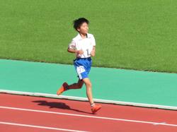 北播地区小学校陸上競技記録会の様子