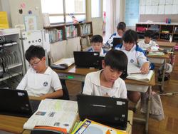 4年生社会の授業