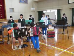 6年生音楽会の練習