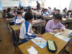 4年生外国語活動