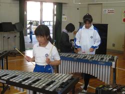 音楽クラブのミニ演奏