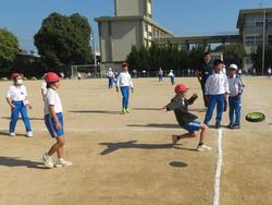 紅白対抗ドッジビー大会（3年生）