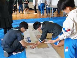 6年生手形作品づくり