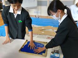 6年生手形作品づくり