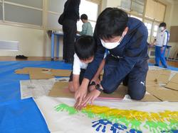 2年生手形作品づくり
