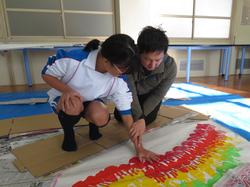 4年生手形作品づくり