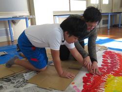 4年生手形作品づくり