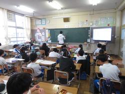 3年生校外学習新聞づくり