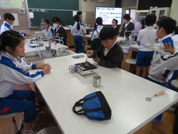 4年生理科の授業