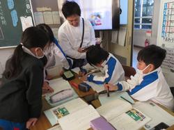 4年生国語研究授業の様子
