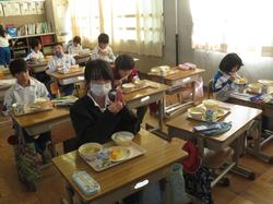 今年最後の給食