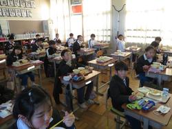 今年最後の給食