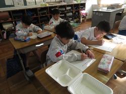 2年生図工の授業