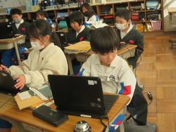 4年生社会の授業