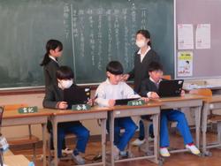 代表委員会の様子