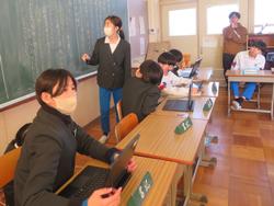代表委員会の様子