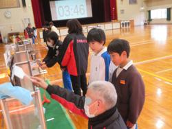 5年生ダイハツものづくり体験教室の様子