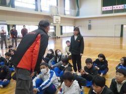 5年生ダイハツものづくり体験教室の様子
