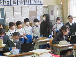 第5回クラブ活動（3年生見学）の様子