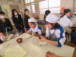 第5回クラブ活動（3年生見学）の様子
