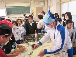 第5回クラブ活動（3年生見学）の様子