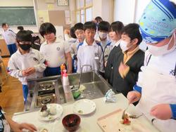 第5回クラブ活動（3年生見学）の様子